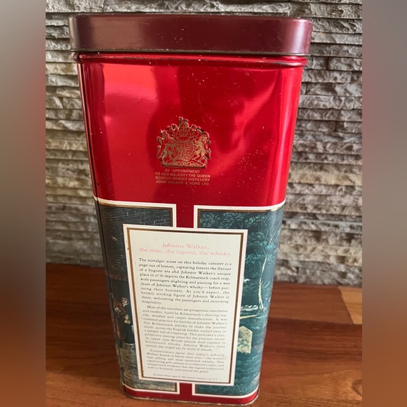 Vintage 1983 Johnny Walker Red Holiday Tin Collectible Container Empty 1.75 Lt. - Picture 5 of 8
